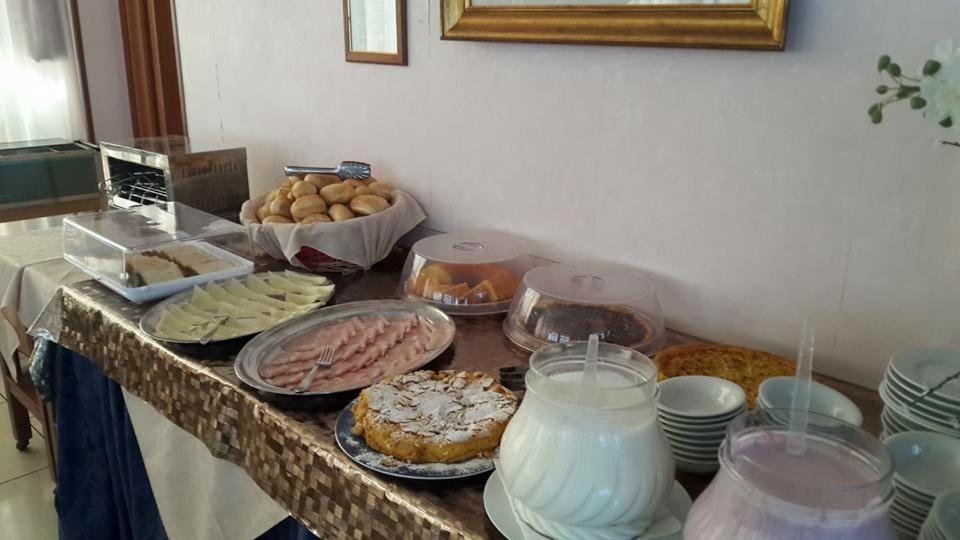 Hotel Joli Alba Adriatica Extérieur photo