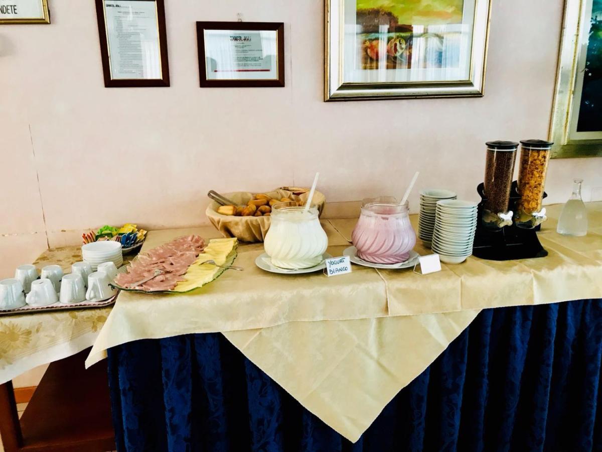 Hotel Joli Alba Adriatica Extérieur photo