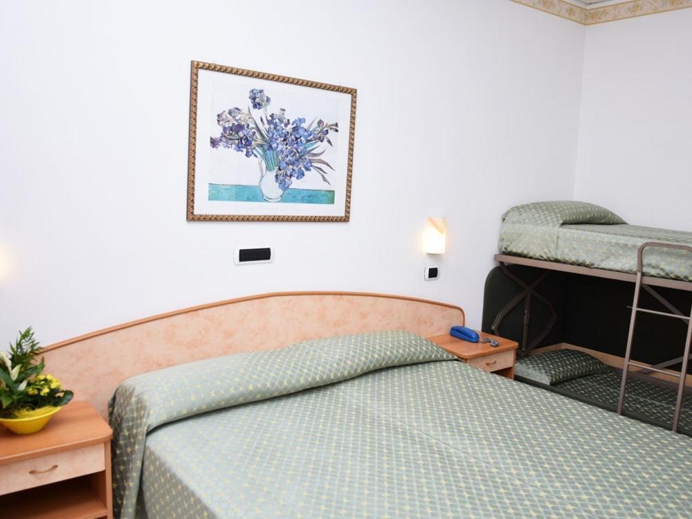 Hotel Joli Alba Adriatica Extérieur photo