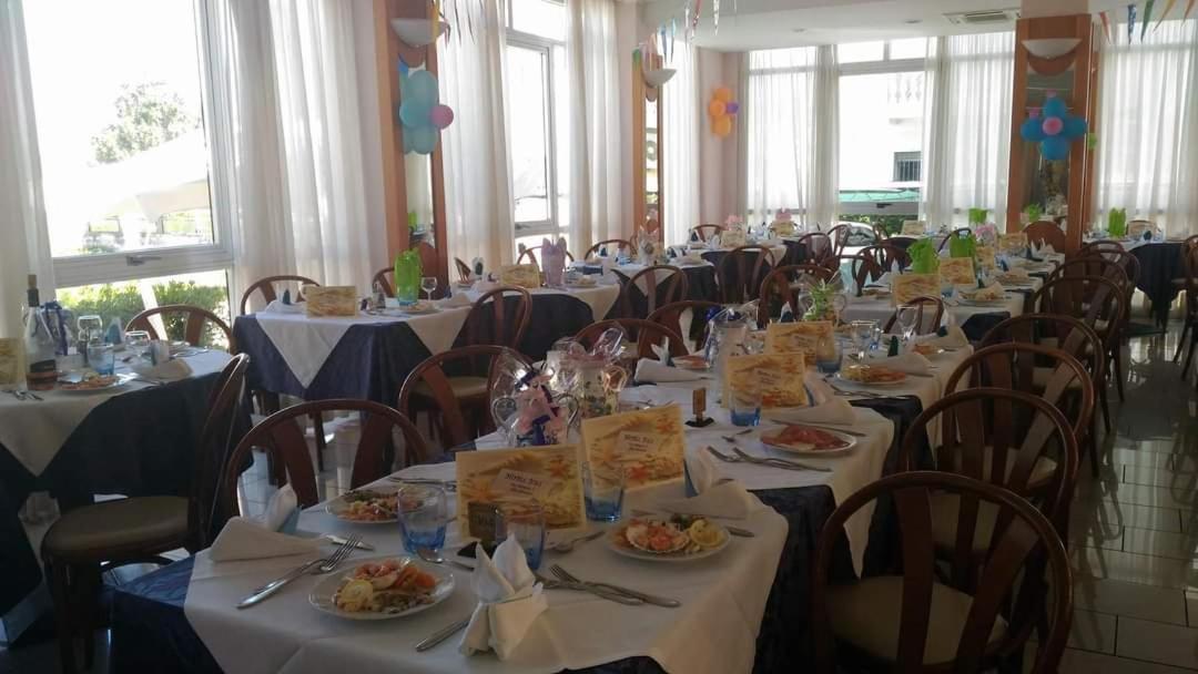 Hotel Joli Alba Adriatica Extérieur photo