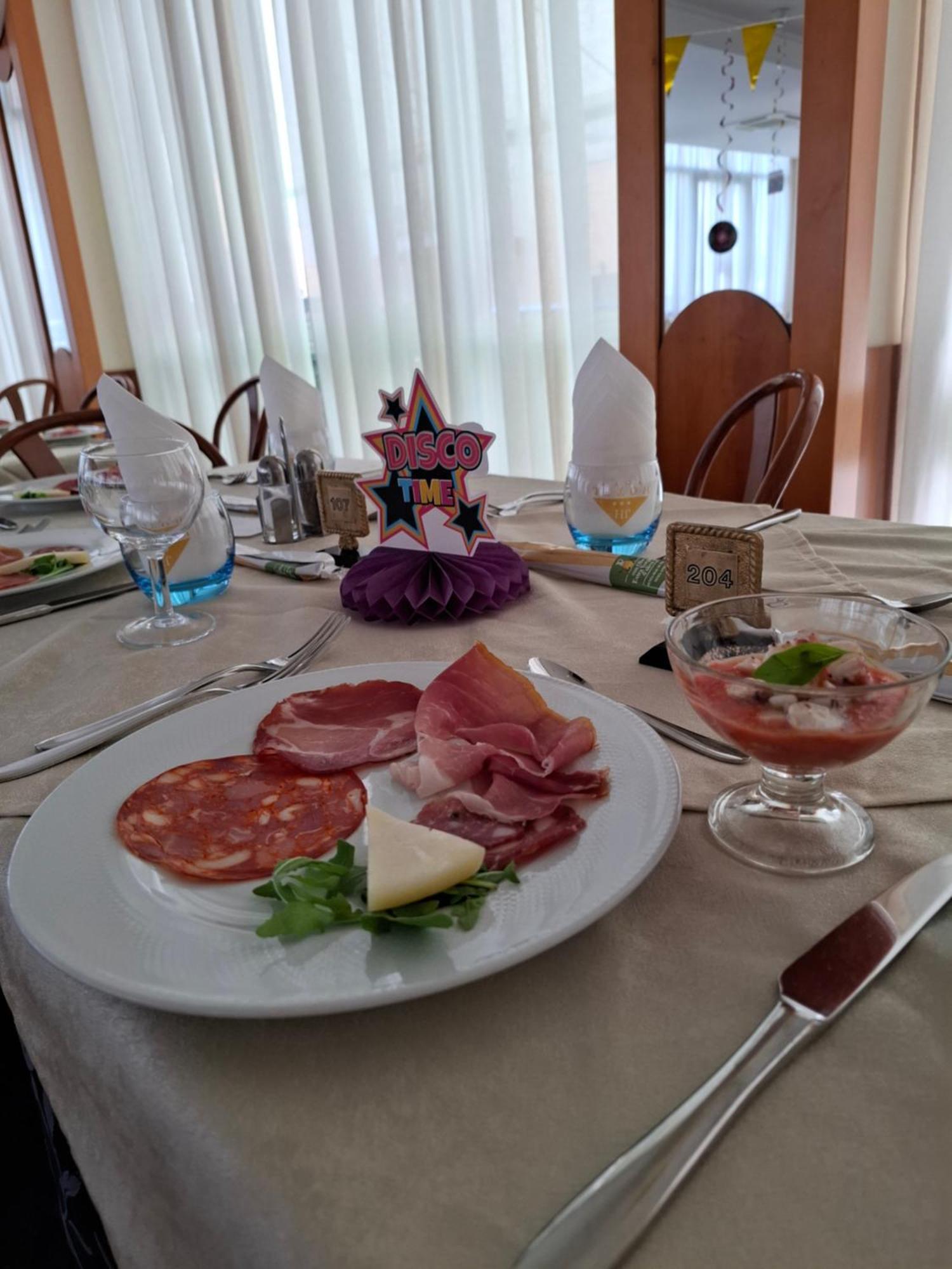 Hotel Joli Alba Adriatica Extérieur photo